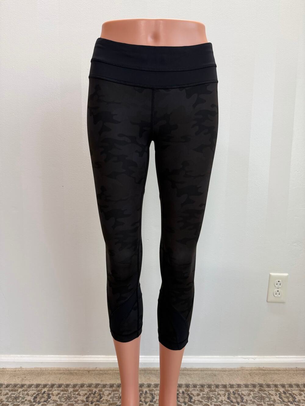 Lululemon Pace Rival Crop 22” Leggings Sz 4 Incognito Camo Multi Grey Black